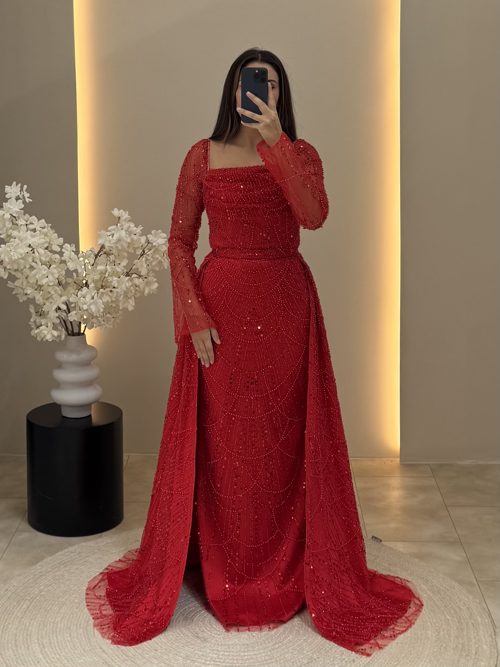 Queen Dress mit Pailletten Schleppe